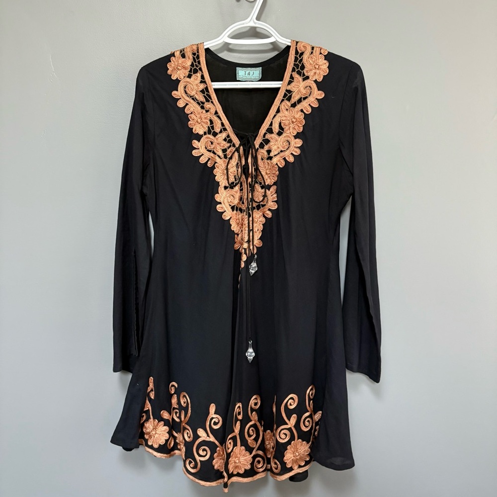 Taj by‎ Sabrina Crippa Black Dress Copper Embroidery Long Sleeves V-Neck Size L